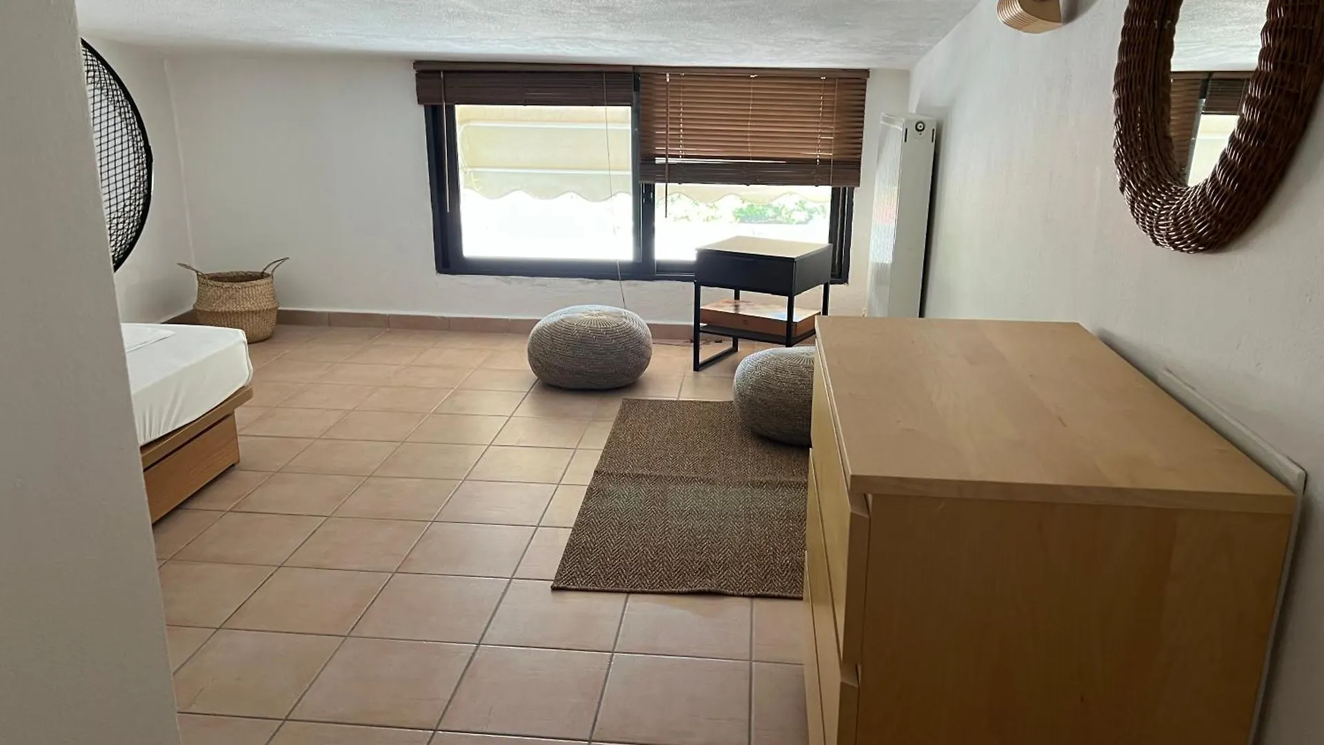 Two-Storey Beachfront Maisonette Toroni